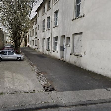 La Terrasse - Parking Gratuit - Fibre - Rdc - Centre Ville Saintes Buitenkant foto